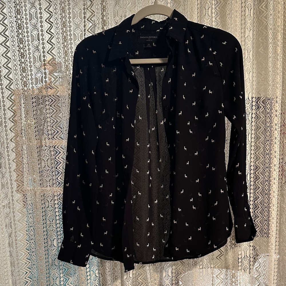Banana Republic Black and White Button-Down Shirt